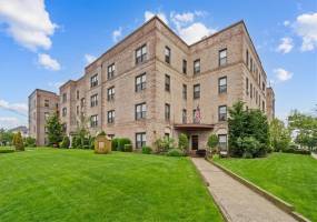 128-19 Newport Avenue, Belle Harbor, New York 11694, 2 Bedrooms Bedrooms, ,1 BathroomBathrooms,Residential,For Sale,Newport,492816