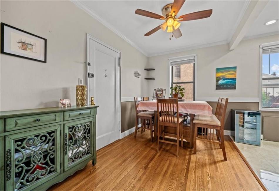 128-19 Newport Avenue, Belle Harbor, New York 11694, 2 Bedrooms Bedrooms, ,1 BathroomBathrooms,Residential,For Sale,Newport,492816