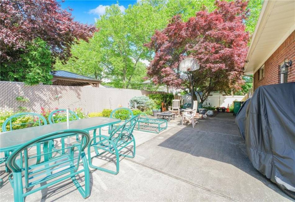 395 Clawson Street, Staten Island, New York 10306, 3 Bedrooms Bedrooms, ,2 BathroomsBathrooms,Residential,For Sale,Clawson,492821