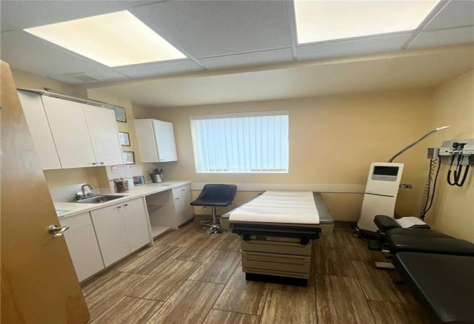 7819 Bay Parkway, Brooklyn, New York 11214, ,Rental,For Sale,Bay,492826