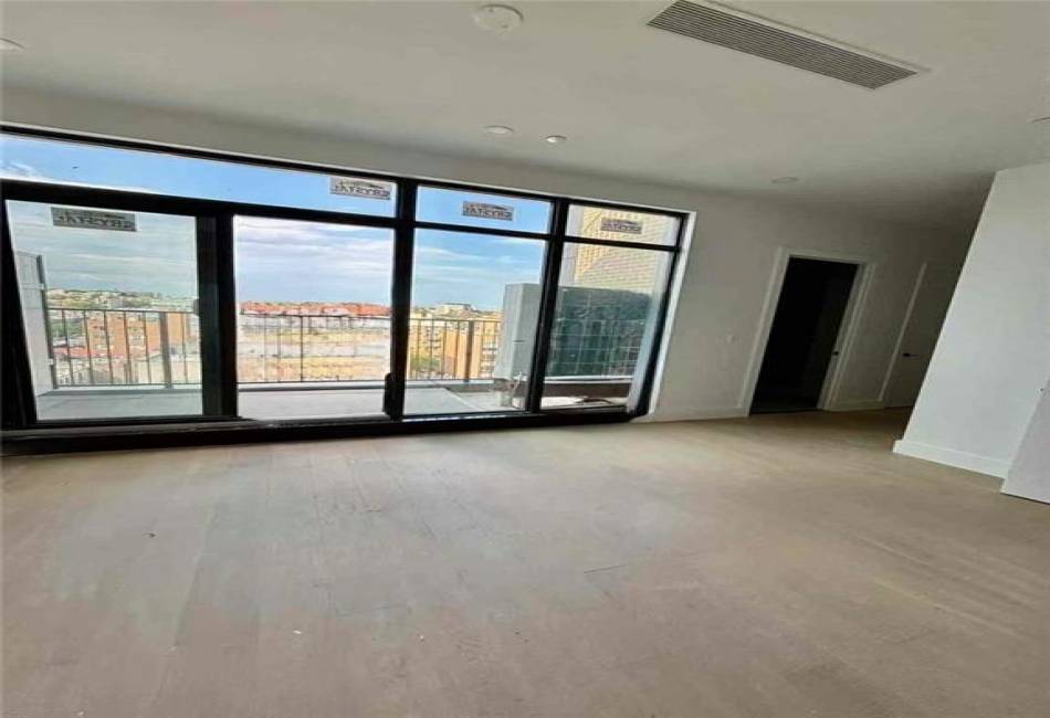 816 58th Street, Brooklyn, New York 11220, 1 Bedroom Bedrooms, ,1 BathroomBathrooms,Residential,For Sale,58th,492828