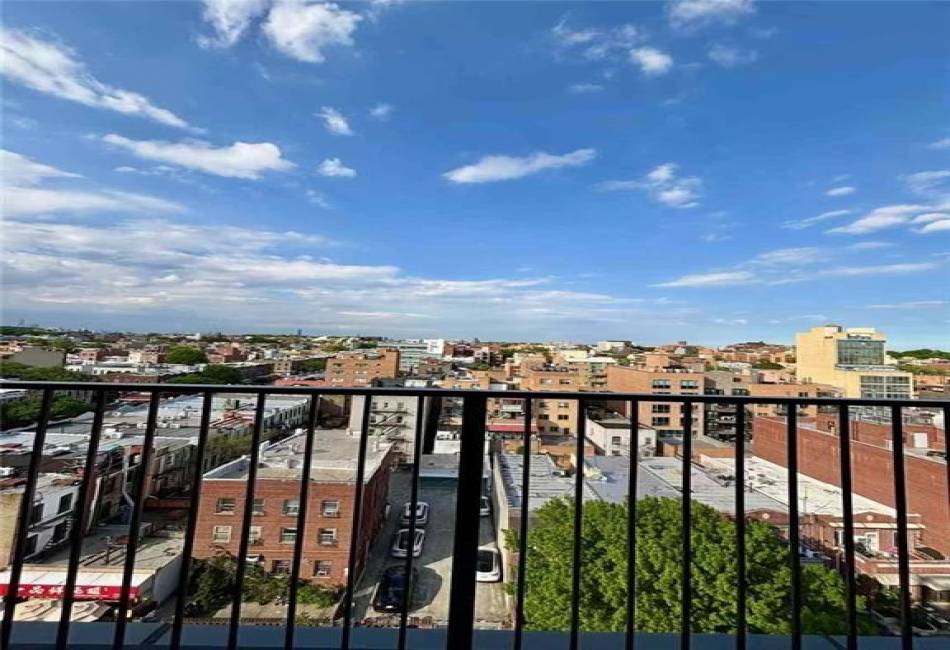 816 58th Street, Brooklyn, New York 11220, 1 Bedroom Bedrooms, ,1 BathroomBathrooms,Residential,For Sale,58th,492828