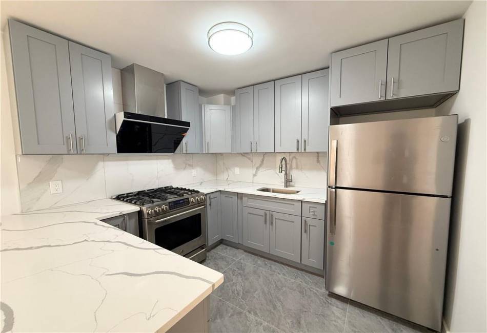 7403 85th Drive, Queens, New York 11421, 5 Bedrooms Bedrooms, ,3 BathroomsBathrooms,Residential,For Sale,85th,492830