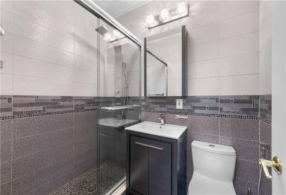 197 Bay 47th Street, Brooklyn, New York 11214, 2 Bedrooms Bedrooms, ,2 BathroomsBathrooms,Residential,For Sale,Bay 47th,492819