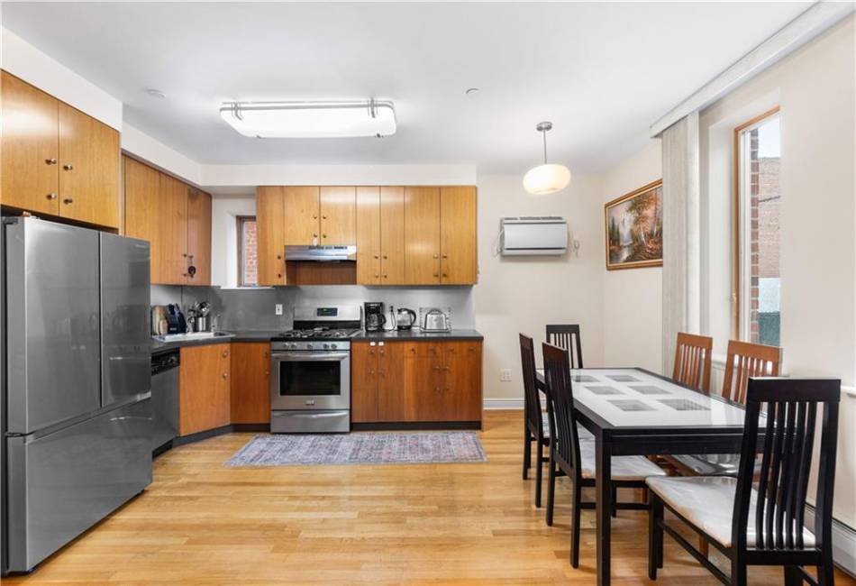 197 Bay 47th Street, Brooklyn, New York 11214, 2 Bedrooms Bedrooms, ,2 BathroomsBathrooms,Residential,For Sale,Bay 47th,492819
