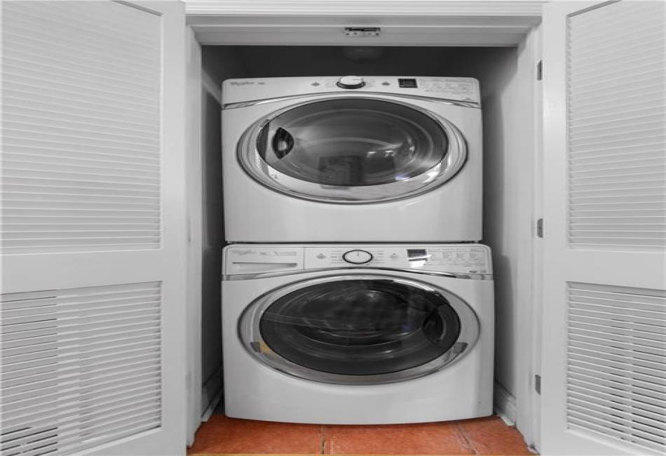 197 Bay 47th Street, Brooklyn, New York 11214, 2 Bedrooms Bedrooms, ,2 BathroomsBathrooms,Residential,For Sale,Bay 47th,492819