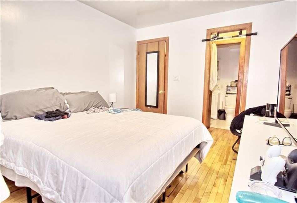 651 21st Street, Brooklyn, New York 11226, 9 Bedrooms Bedrooms, ,6 BathroomsBathrooms,Residential,For Sale,21st,492831
