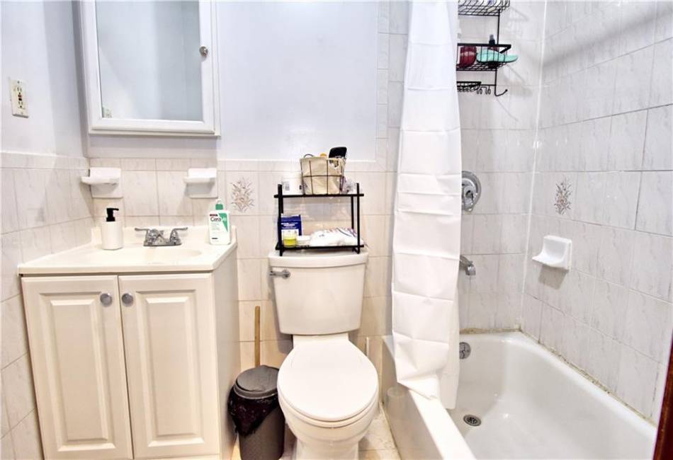 651 21st Street, Brooklyn, New York 11226, 9 Bedrooms Bedrooms, ,6 BathroomsBathrooms,Residential,For Sale,21st,492831
