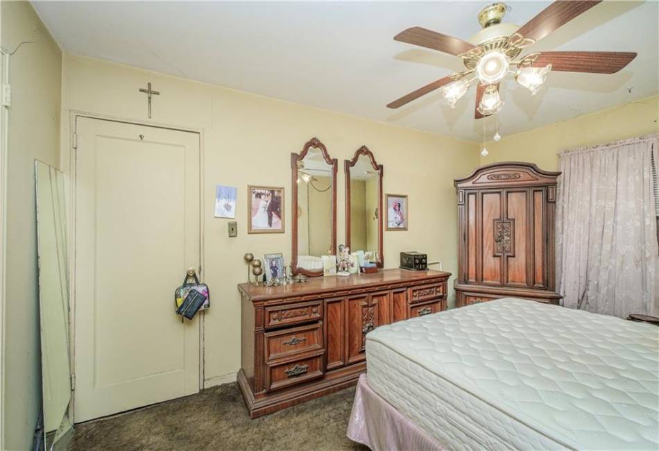 1333 Shore Parkway, Brooklyn, New York 11214, 2 Bedrooms Bedrooms, ,1 BathroomBathrooms,Residential,For Sale,Shore,492838
