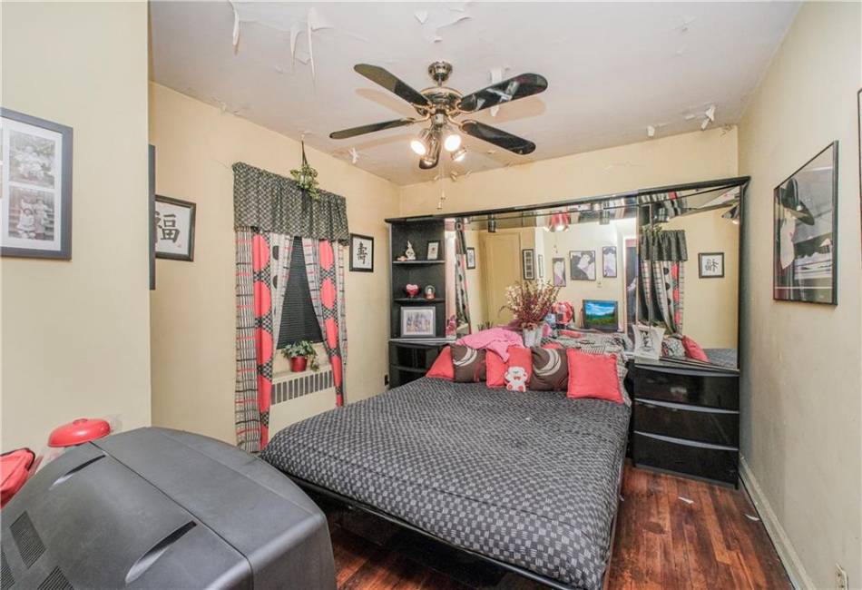1333 Shore Parkway, Brooklyn, New York 11214, 2 Bedrooms Bedrooms, ,1 BathroomBathrooms,Residential,For Sale,Shore,492838