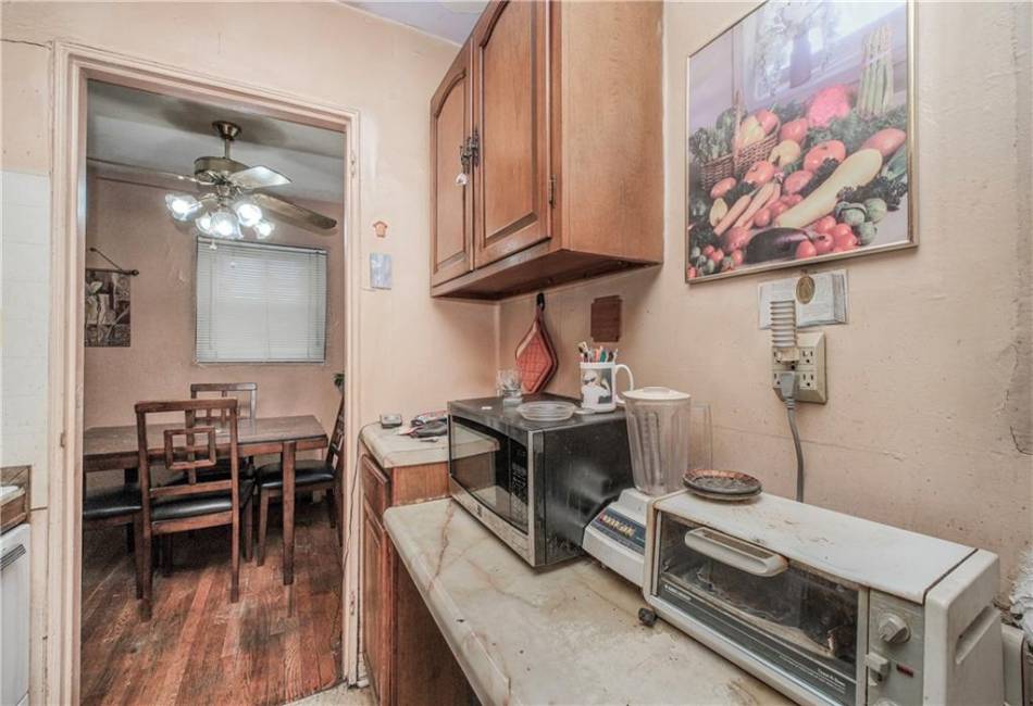 1333 Shore Parkway, Brooklyn, New York 11214, 2 Bedrooms Bedrooms, ,1 BathroomBathrooms,Residential,For Sale,Shore,492838
