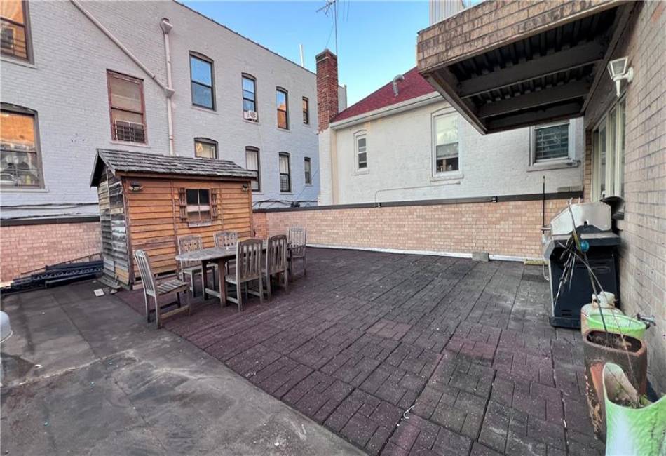 339 Avenue P, Brooklyn, New York 11204, 1 Bedroom Bedrooms, ,1 BathroomBathrooms,Residential,For Sale,Avenue P,492839
