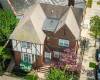 2404 Avenue O, Brooklyn, New York 11210, 5 Bedrooms Bedrooms, ,4 BathroomsBathrooms,Residential,For Sale,Avenue O,492841