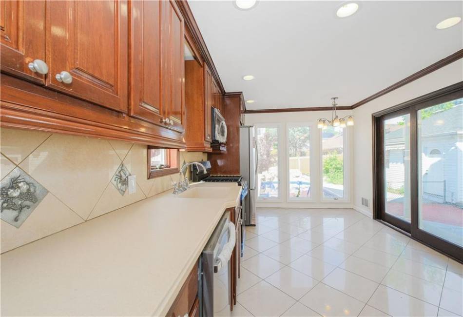 220 Sprague Avenue, Staten Island, New York 10307, 4 Bedrooms Bedrooms, ,2 BathroomsBathrooms,Residential,For Sale,Sprague,492844