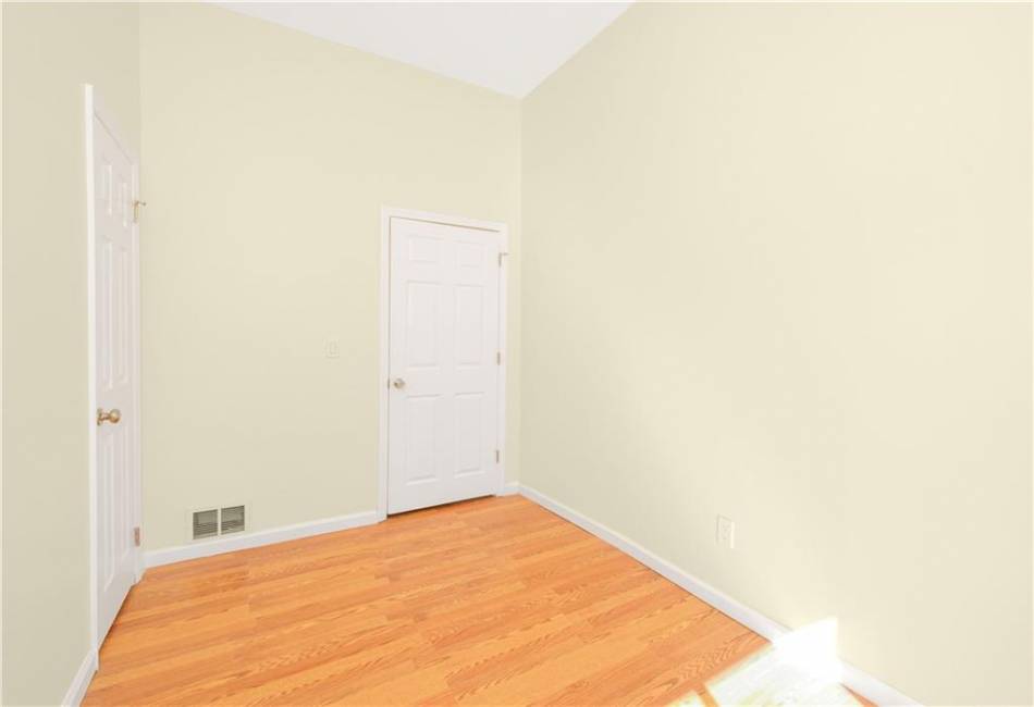 220 Sprague Avenue, Staten Island, New York 10307, 4 Bedrooms Bedrooms, ,2 BathroomsBathrooms,Residential,For Sale,Sprague,492844