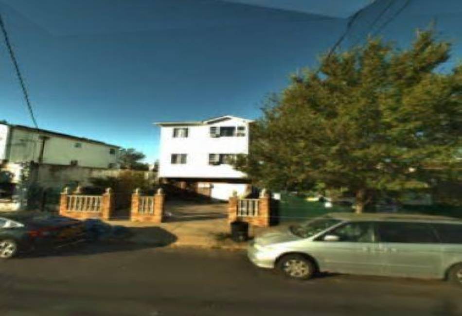 998 Crescent Street, Brooklyn, New York 11208, ,Residential,For Sale,Crescent,492845