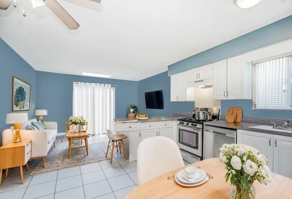 32 Kelly Boulevard, Staten Island, New York 10314, 3 Bedrooms Bedrooms, ,4 BathroomsBathrooms,Residential,For Sale,Kelly,492726