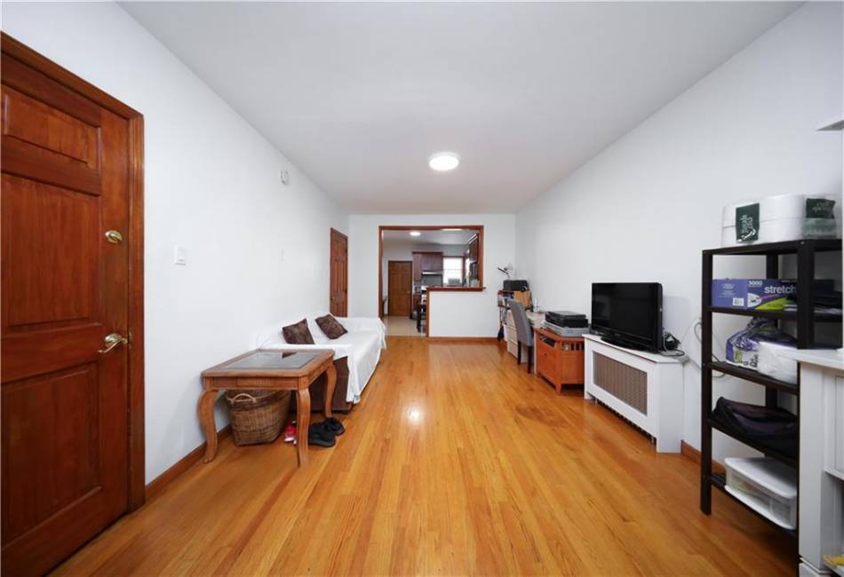 59-61 56th Avenue, Queens, New York 11378, 5 Bedrooms Bedrooms, ,3 BathroomsBathrooms,Residential,For Sale,56th,492817