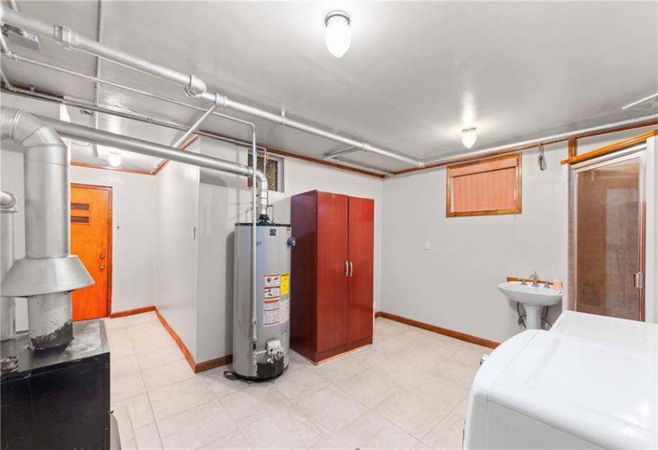 1272 48th Street, Brooklyn, New York 11234, 3 Bedrooms Bedrooms, ,3 BathroomsBathrooms,Residential,For Sale,48th,492850