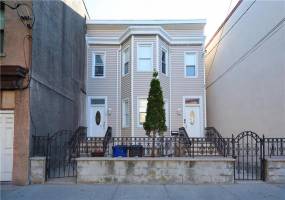 1206 Bay Street, Staten Island, New York 10305, 4 Bedrooms Bedrooms, ,2 BathroomsBathrooms,Residential,For Sale,Bay,492851