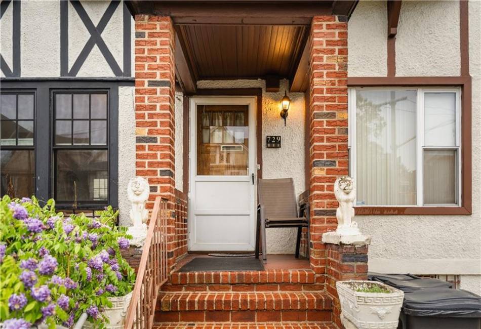 729 Ditmas Avenue, Brooklyn, New York 11218, 3 Bedrooms Bedrooms, ,4 BathroomsBathrooms,Residential,For Sale,Ditmas,492854