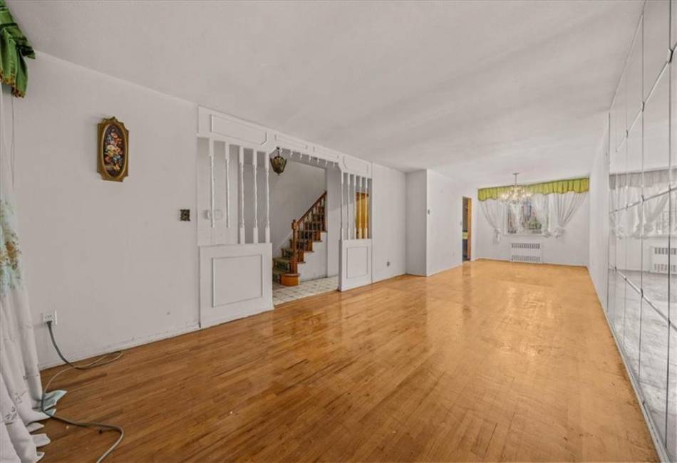 328 Wortman Avenue, Brooklyn, New York 11207, 3 Bedrooms Bedrooms, ,2 BathroomsBathrooms,Residential,For Sale,Wortman,492861