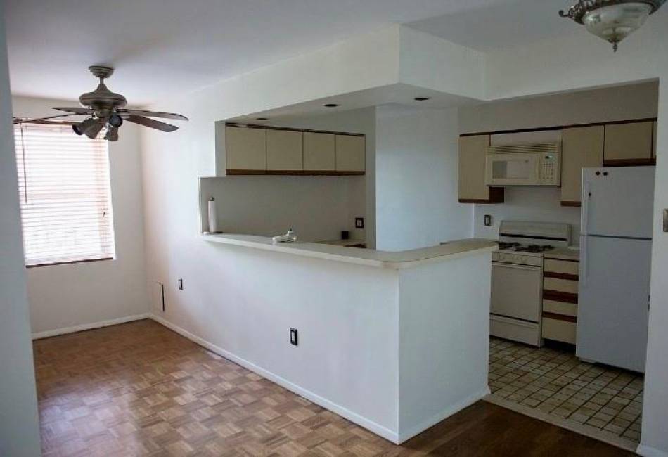 9615 Shore Road, Brooklyn, New York 11209, 1 Bedroom Bedrooms, ,1 BathroomBathrooms,Residential,For Sale,Shore,492867