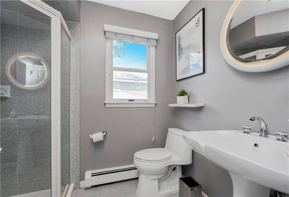 723 Ionia Avenue, Staten Island, New York 10312, 4 Bedrooms Bedrooms, ,3 BathroomsBathrooms,Residential,For Sale,Ionia,492783