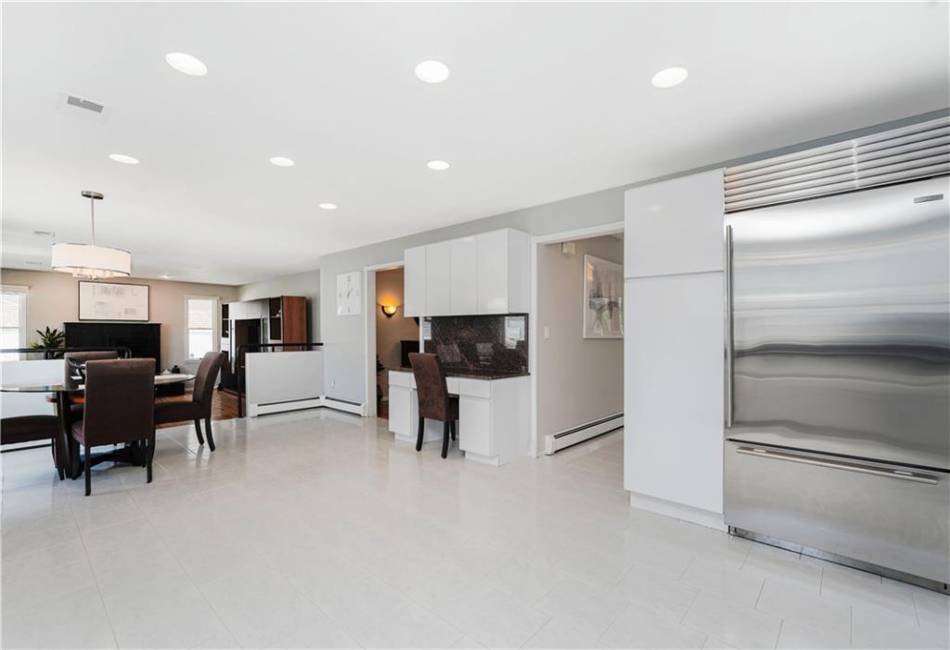 723 Ionia Avenue, Staten Island, New York 10312, 4 Bedrooms Bedrooms, ,3 BathroomsBathrooms,Residential,For Sale,Ionia,492783