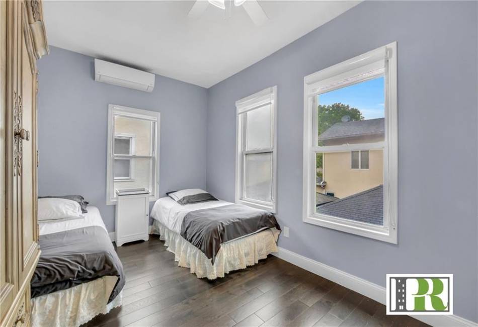 1797 14th Street, Brooklyn, New York 11229, 5 Bedrooms Bedrooms, ,3 BathroomsBathrooms,Residential,For Sale,14th,492802
