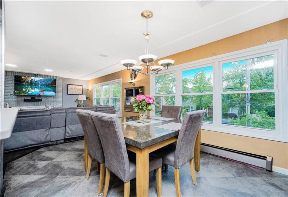 53 Hanover Avenue, Staten Island, New York 10309, 5 Bedrooms Bedrooms, ,4 BathroomsBathrooms,Residential,For Sale,Hanover,492835