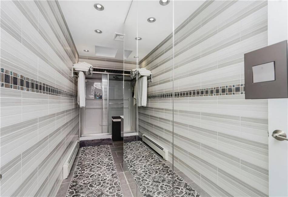 53 Hanover Avenue, Staten Island, New York 10309, 5 Bedrooms Bedrooms, ,4 BathroomsBathrooms,Residential,For Sale,Hanover,492835