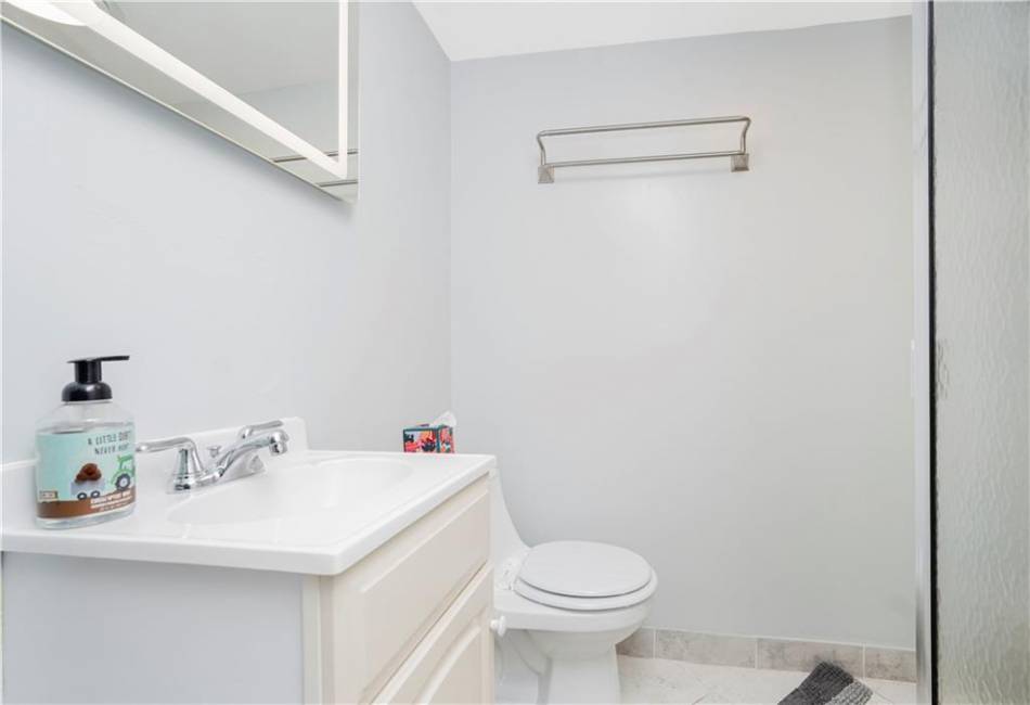 53 Hanover Avenue, Staten Island, New York 10309, 5 Bedrooms Bedrooms, ,4 BathroomsBathrooms,Residential,For Sale,Hanover,492835