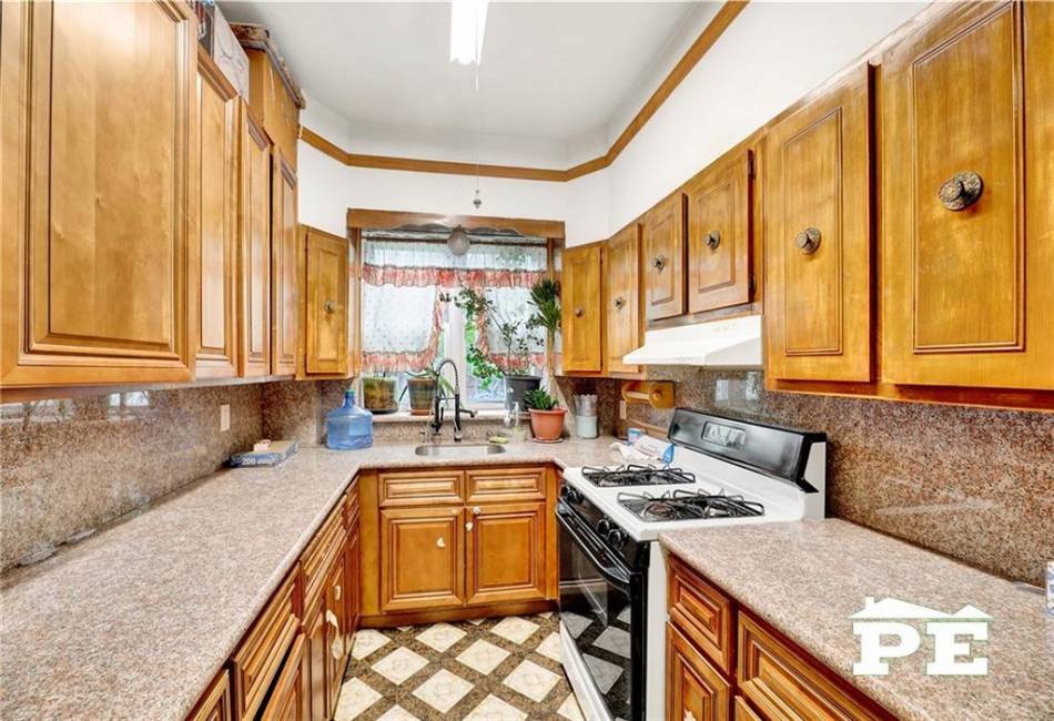 1201 10th Street, Brooklyn, New York 11230, 5 Bedrooms Bedrooms, ,4 BathroomsBathrooms,Residential,For Sale,10th,492836