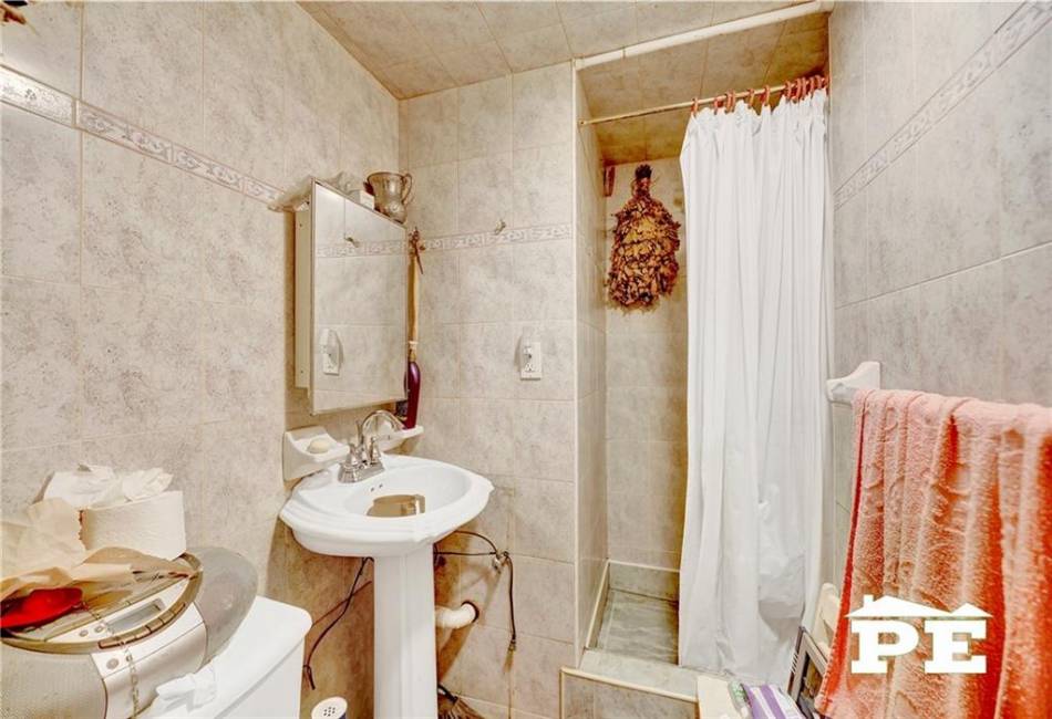 1201 10th Street, Brooklyn, New York 11230, 5 Bedrooms Bedrooms, ,4 BathroomsBathrooms,Residential,For Sale,10th,492836