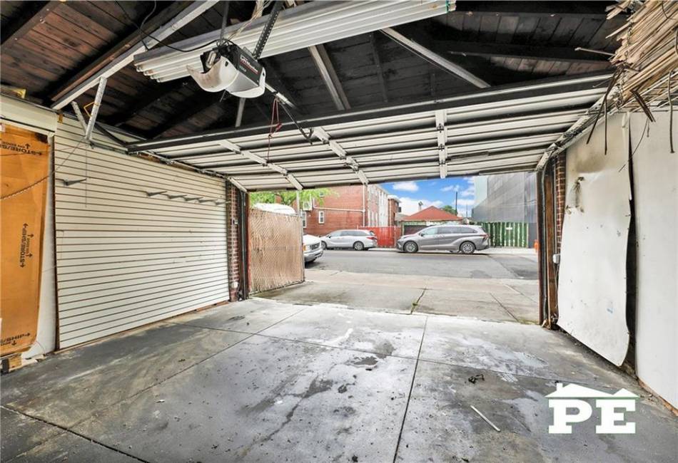 1201 10th Street, Brooklyn, New York 11230, 5 Bedrooms Bedrooms, ,4 BathroomsBathrooms,Residential,For Sale,10th,492836