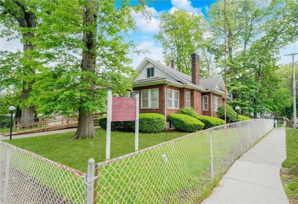 751 Jewett Avenue, Staten Island, New York 103014, 4 Bedrooms Bedrooms, ,3 BathroomsBathrooms,Residential,For Sale,Jewett,492868