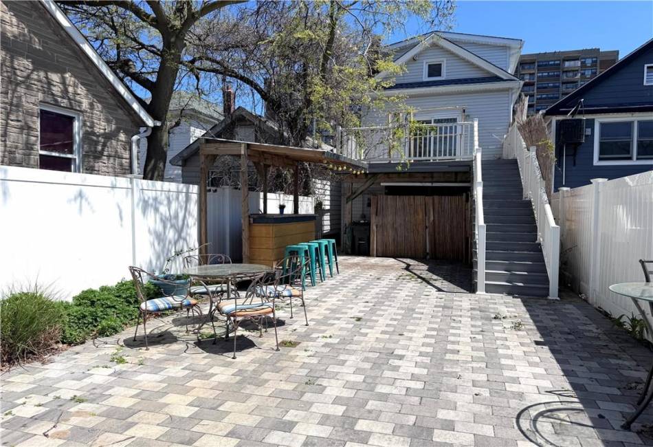 314 Beach 101st Street, Rockaway Park, New York 11694, 3 Bedrooms Bedrooms, ,1 BathroomBathrooms,Rental,For Sale,Beach 101st,492870