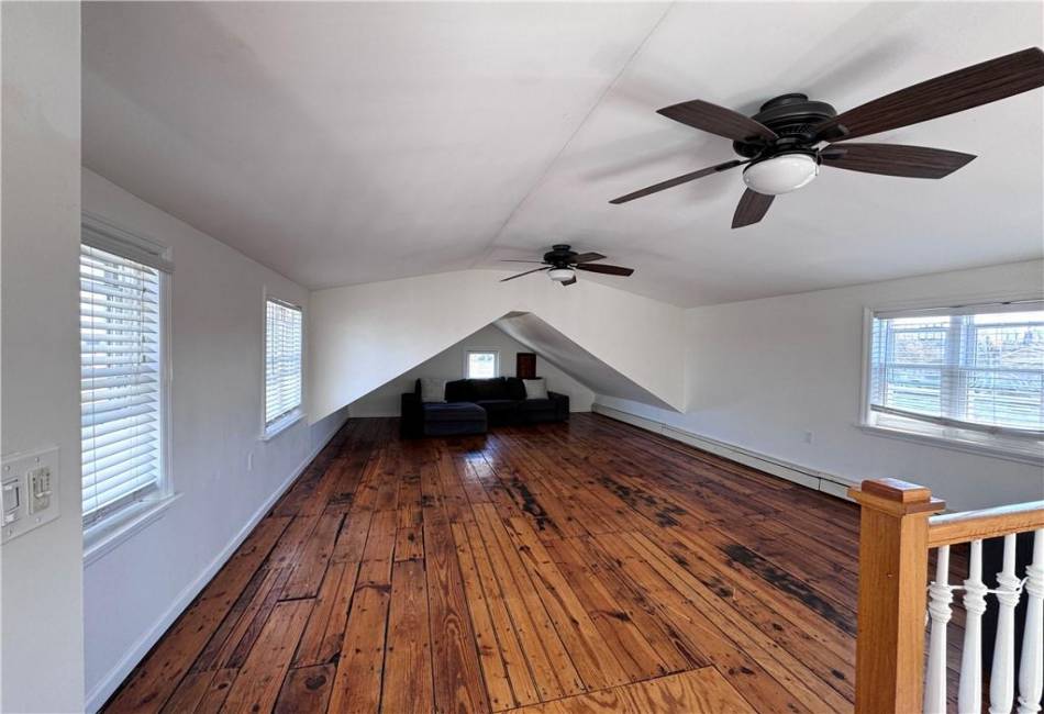 314 Beach 101st Street, Rockaway Park, New York 11694, 3 Bedrooms Bedrooms, ,1 BathroomBathrooms,Rental,For Sale,Beach 101st,492870