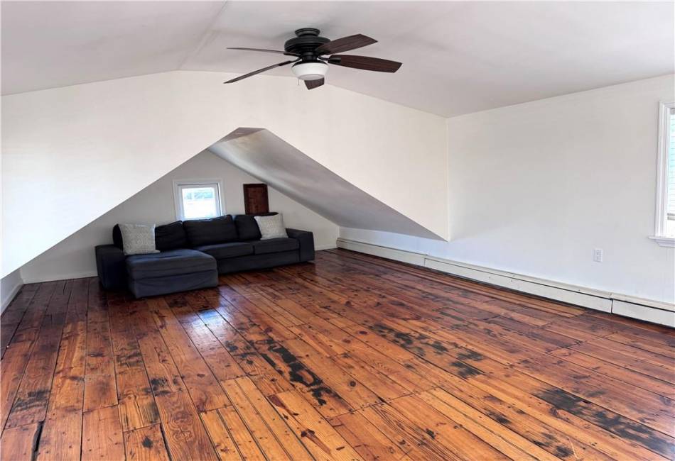 314 Beach 101st Street, Rockaway Park, New York 11694, 3 Bedrooms Bedrooms, ,1 BathroomBathrooms,Rental,For Sale,Beach 101st,492870