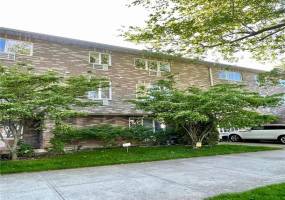 2536 1st Street, Brooklyn, New York 11223, 3 Bedrooms Bedrooms, ,2 BathroomsBathrooms,Residential,For Sale,1st,492872