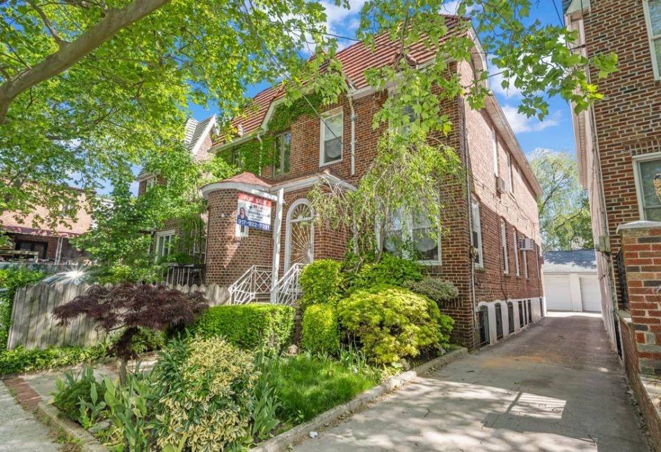 2117 East 38th Street, Brooklyn, New York 11234, 3 Bedrooms Bedrooms, ,2 BathroomsBathrooms,Residential,For Sale,East 38th Street,492879