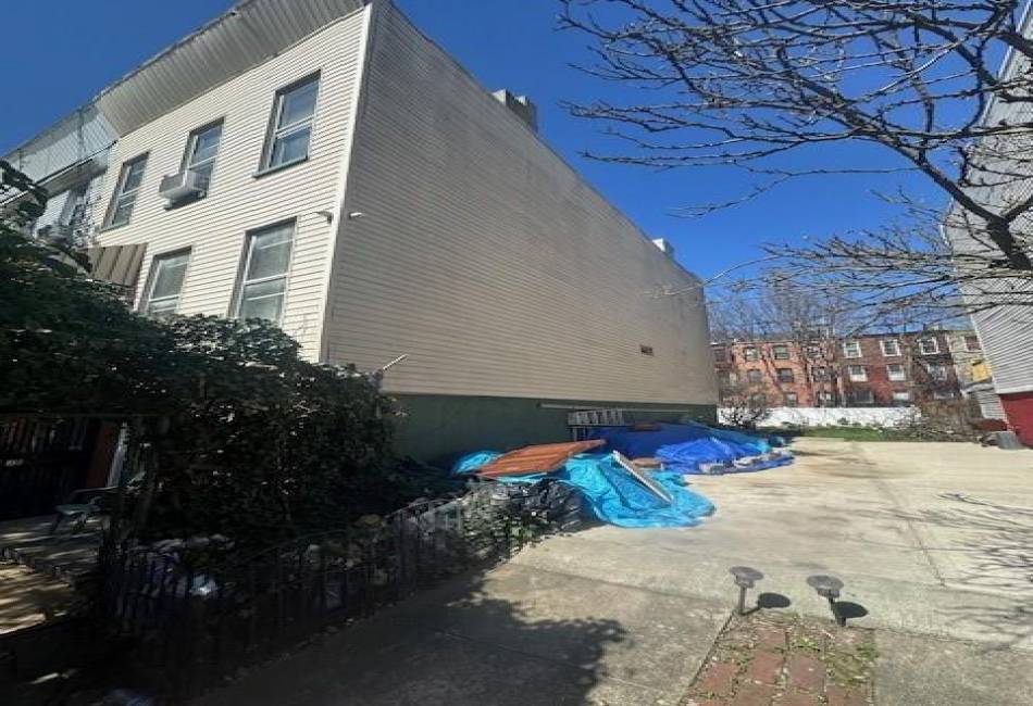 35 Cornelia Street, Brooklyn, New York 11221, ,Residential,For Sale,Cornelia,490781