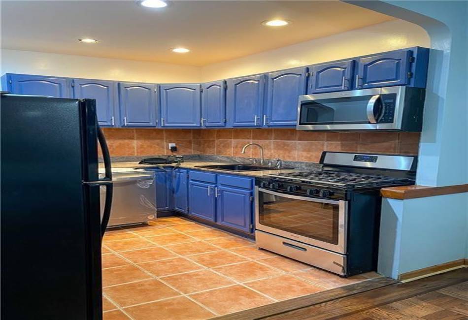 156 88th Street, Brooklyn, New York 11236, 4 Bedrooms Bedrooms, ,2 BathroomsBathrooms,Residential,For Sale,88th,492878