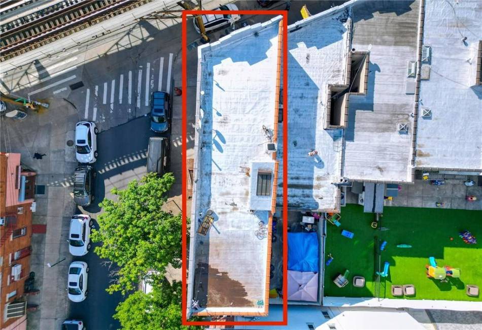 7225 New Utrecht Avenue, Brooklyn, New York 11228, ,Mixed Use,For Sale,New Utrecht,492885