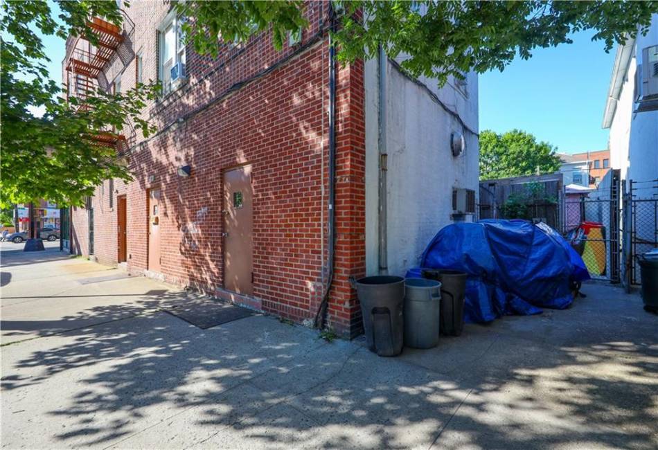 7225 New Utrecht Avenue, Brooklyn, New York 11228, ,Mixed Use,For Sale,New Utrecht,492885