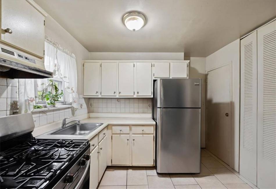 628 Thomas S Boyland Street, Brooklyn, New York 11212, 3 Bedrooms Bedrooms, ,2 BathroomsBathrooms,Residential,For Sale,Thomas S Boyland,492891