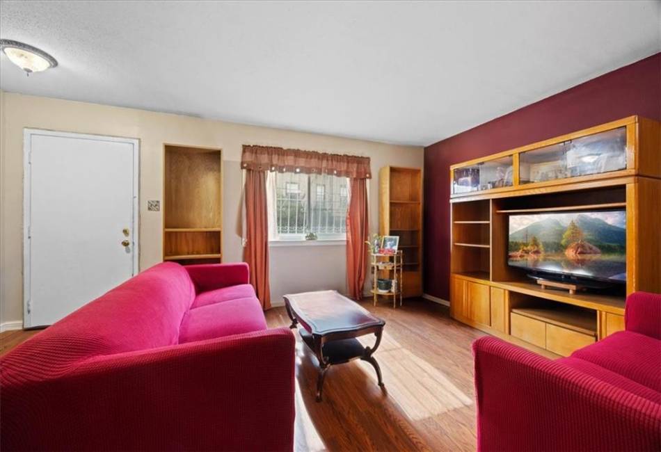 628 Thomas S Boyland Street, Brooklyn, New York 11212, 3 Bedrooms Bedrooms, ,2 BathroomsBathrooms,Residential,For Sale,Thomas S Boyland,492891