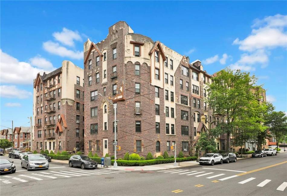 7101 Shore Road, Brooklyn, New York 11209, 1 Bedroom Bedrooms, ,1 BathroomBathrooms,Residential,For Sale,Shore,492894