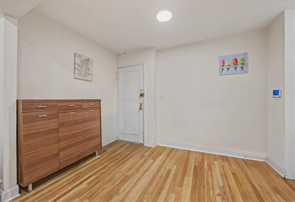 9040 Fort Hamilton Parkway, Brooklyn, New York 11209, 1 Bedroom Bedrooms, ,1 BathroomBathrooms,Residential,For Sale,Fort Hamilton,492896